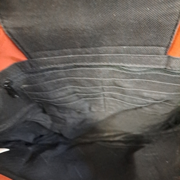 Liz Claibourne Villager Laptop/Business/Office Bag - Picture 4 of 8